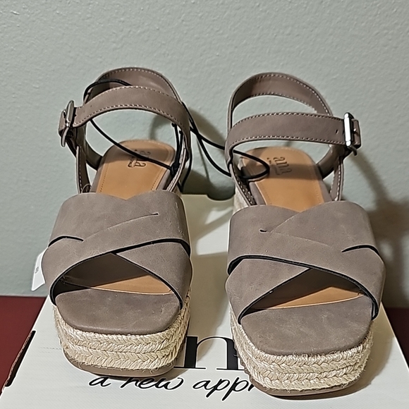 a.n.a Shoes - Women's Taupe Sandals